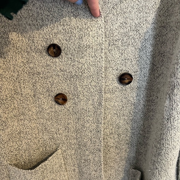 Cozy Open-Front Long Cardigan in Light Gray - Picture 2 of 6